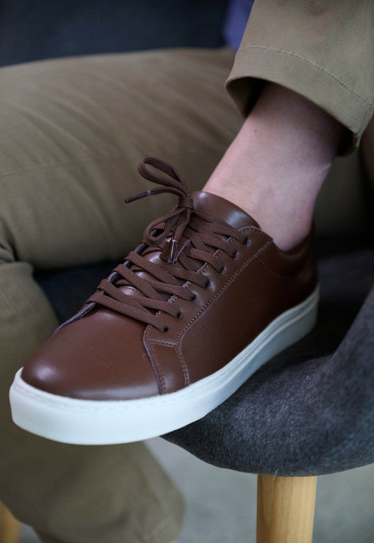 Brook Taverner 2444A — Elsa Trainer