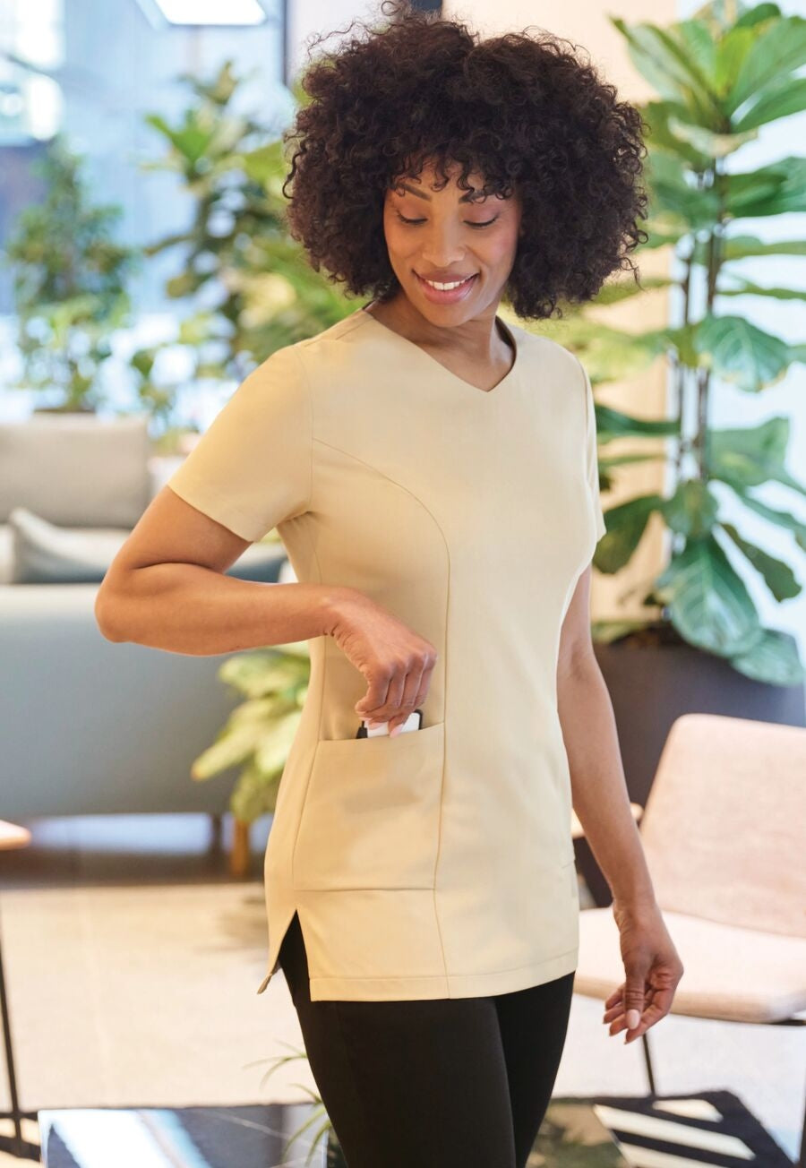 Brook Taverner 2402A — Lockhart Tunic